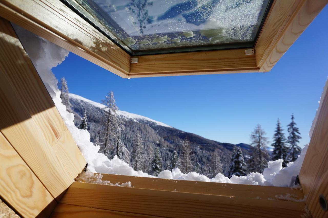 Bergheim Schmidt: Alpine Forest Huts on the Slopes Apartment Turracher Hoehe Exterior photo