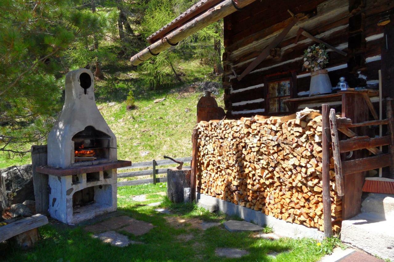 Bergheim Schmidt: Alpine Forest Huts on the Slopes Apartment Turracher Hoehe Exterior photo